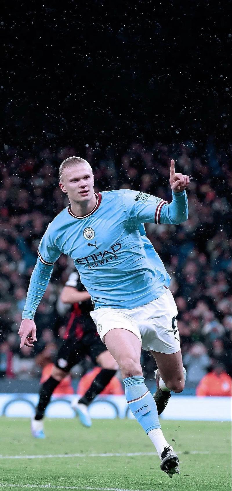 尤文跟队：加蒂扭伤膝盖，今天将接受检查（尤文队内消息：加蒂膝盖扭伤，今日接受检查）