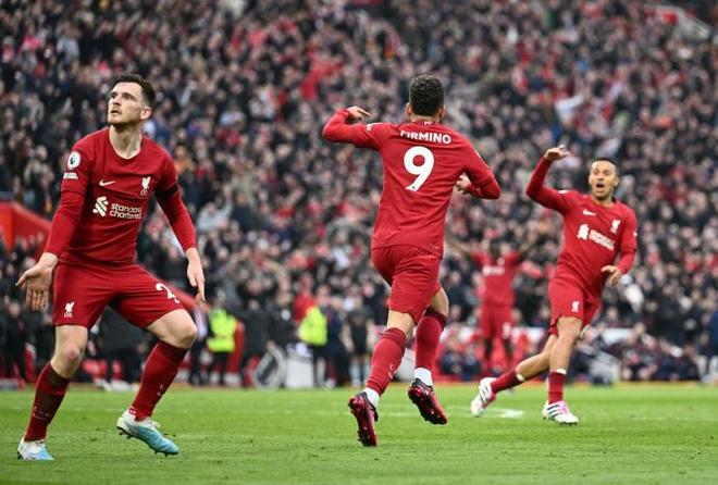 门将关键扑救震惊全场，堪称神扑（门将逆天一扑震撼全场，堪比神迹）