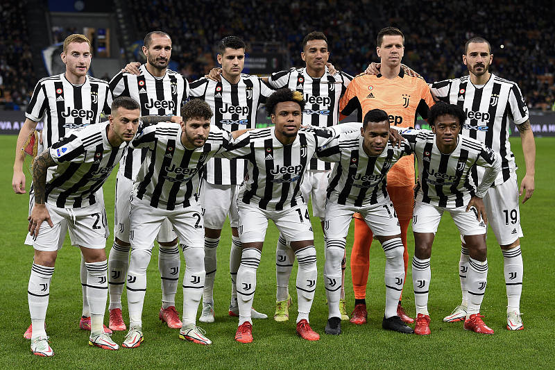 年轻球员释放潜力（青年球员展露锋芒）